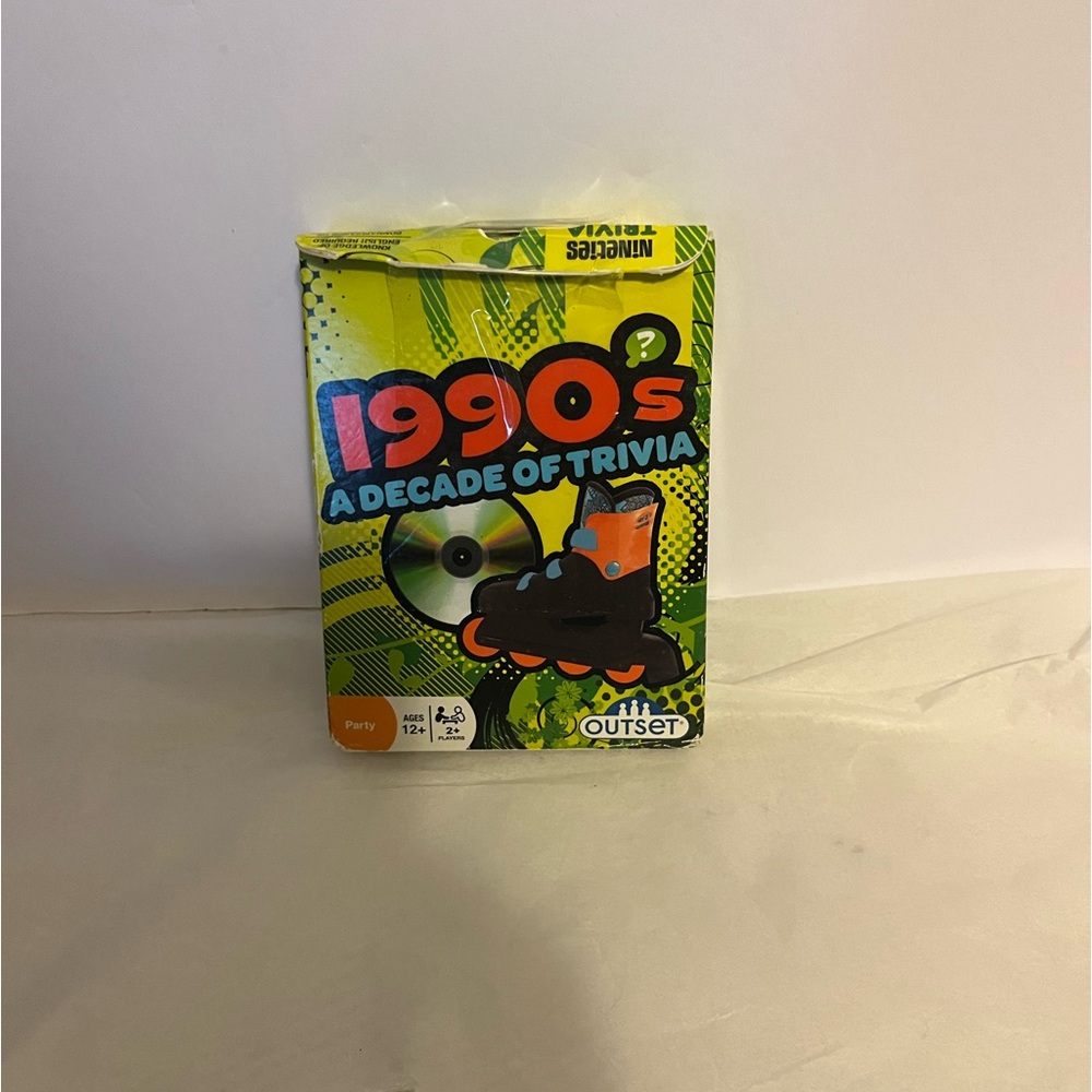 1990’s A‎ DECADE OF TRIVIA CARD GAME BY OUTSET